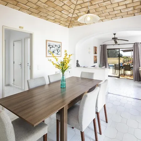 Vila Casa San Michel *
