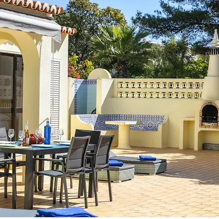 Vila Casa San Michel *